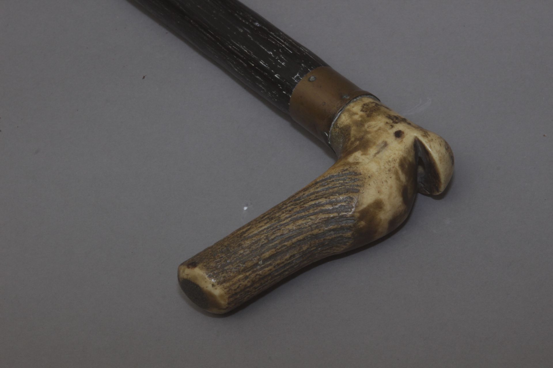 A 19th century walking stick. - Image 2 of 6