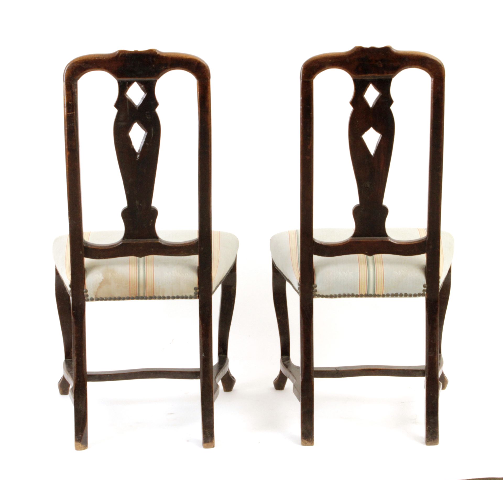 A pair of 19th century Portuguese walnut chairs - Image 3 of 3