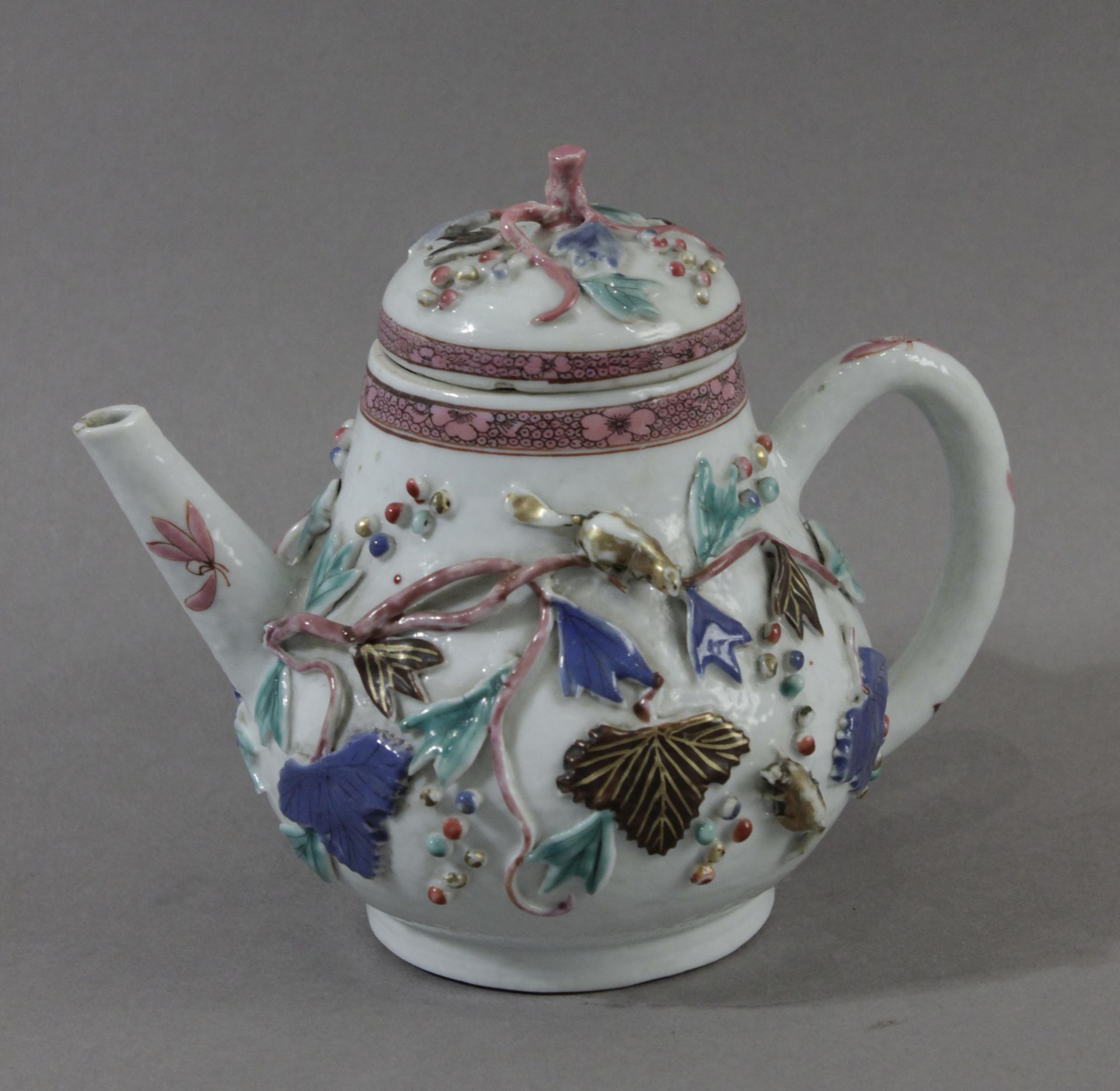 An 18th century Chiense porcelain teapot from Yongzheng period