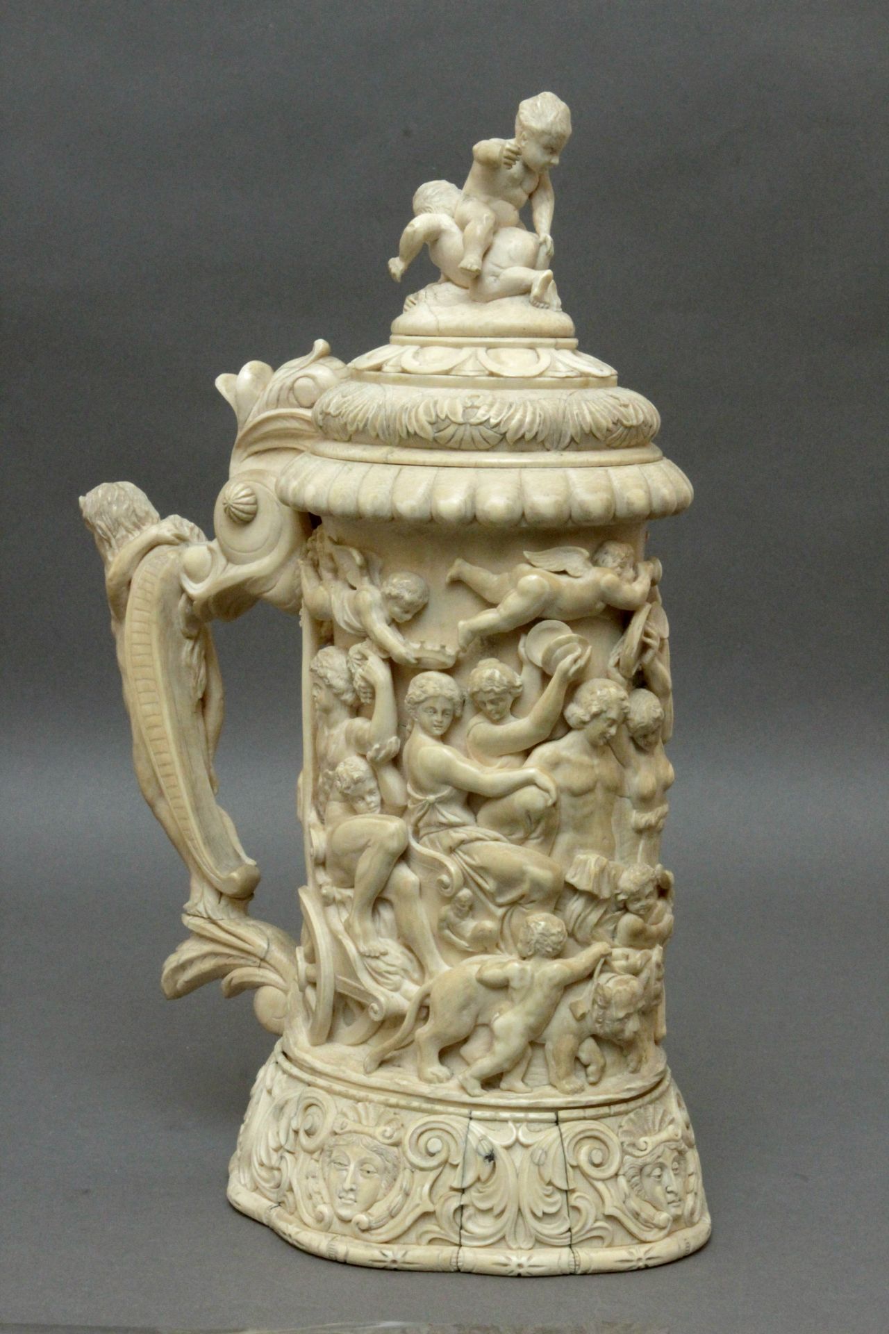 A 19th century German ivory tankard - Image 10 of 12