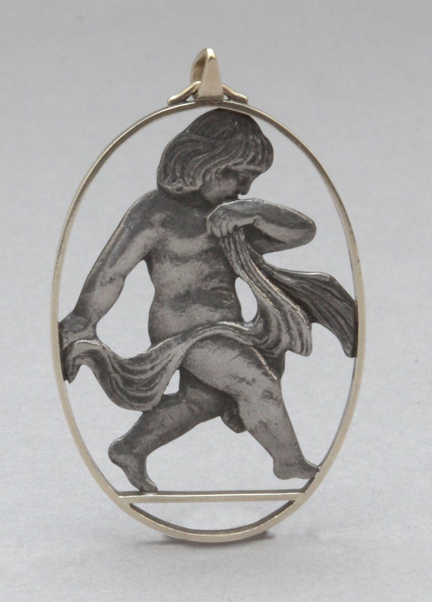 A 20th century silver and gold pendant - Image 3 of 3