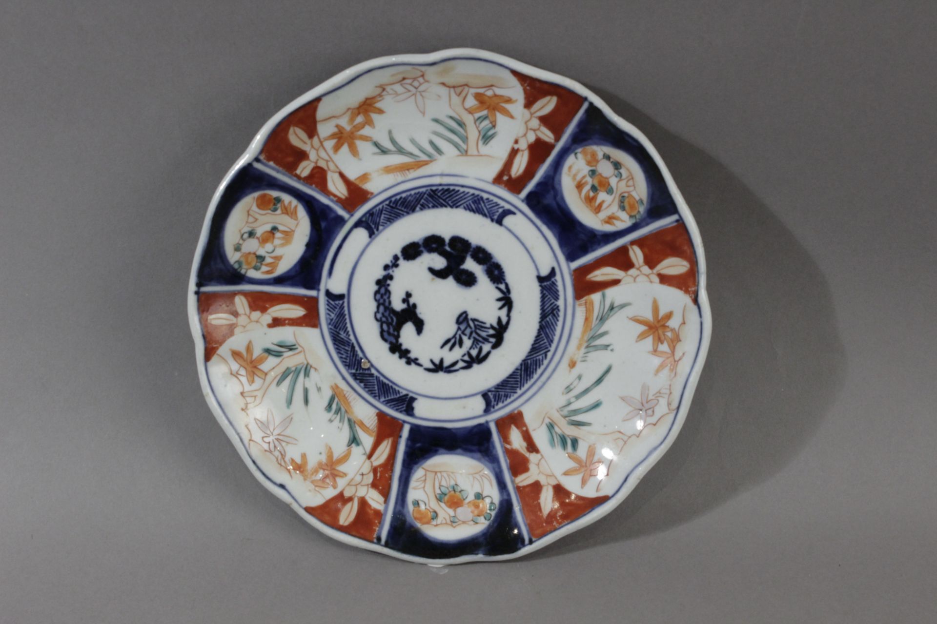 A 19th century Chinese dish in Imari porcelain