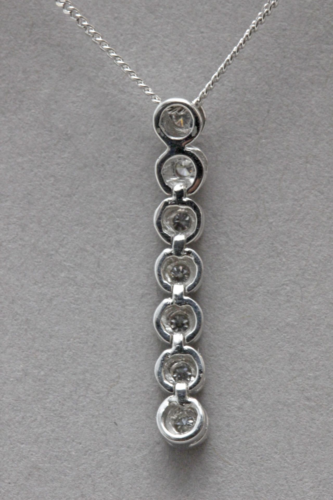 A brilliant cut diamonds pendant with a bezel setting - Image 2 of 2