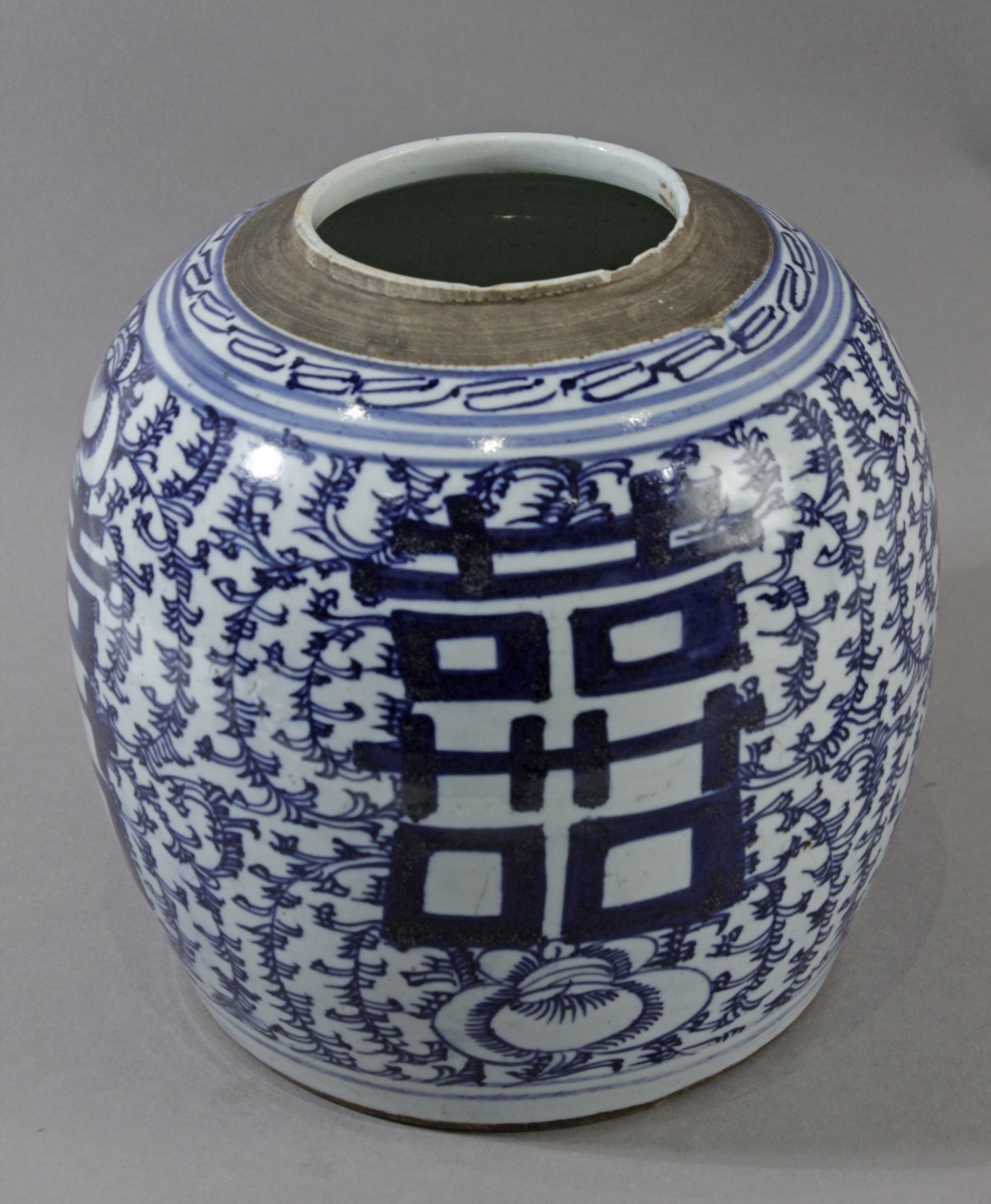 A 19th century Chinese ginger pot in blue and white porcelain