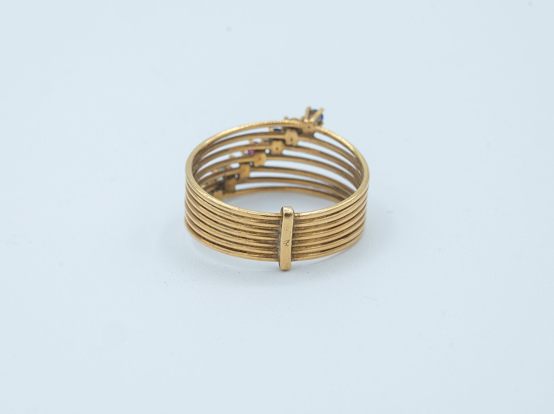 An 18k. yellow gold ring and colour stones - Image 2 of 3