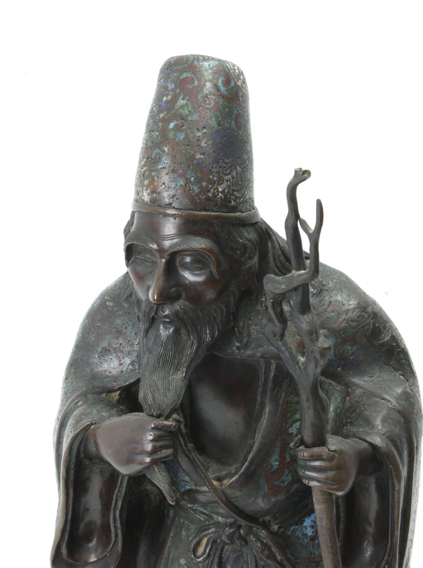 19th century Chinese school. A bronze and cloisonné enamel sculpture - Bild 2 aus 4