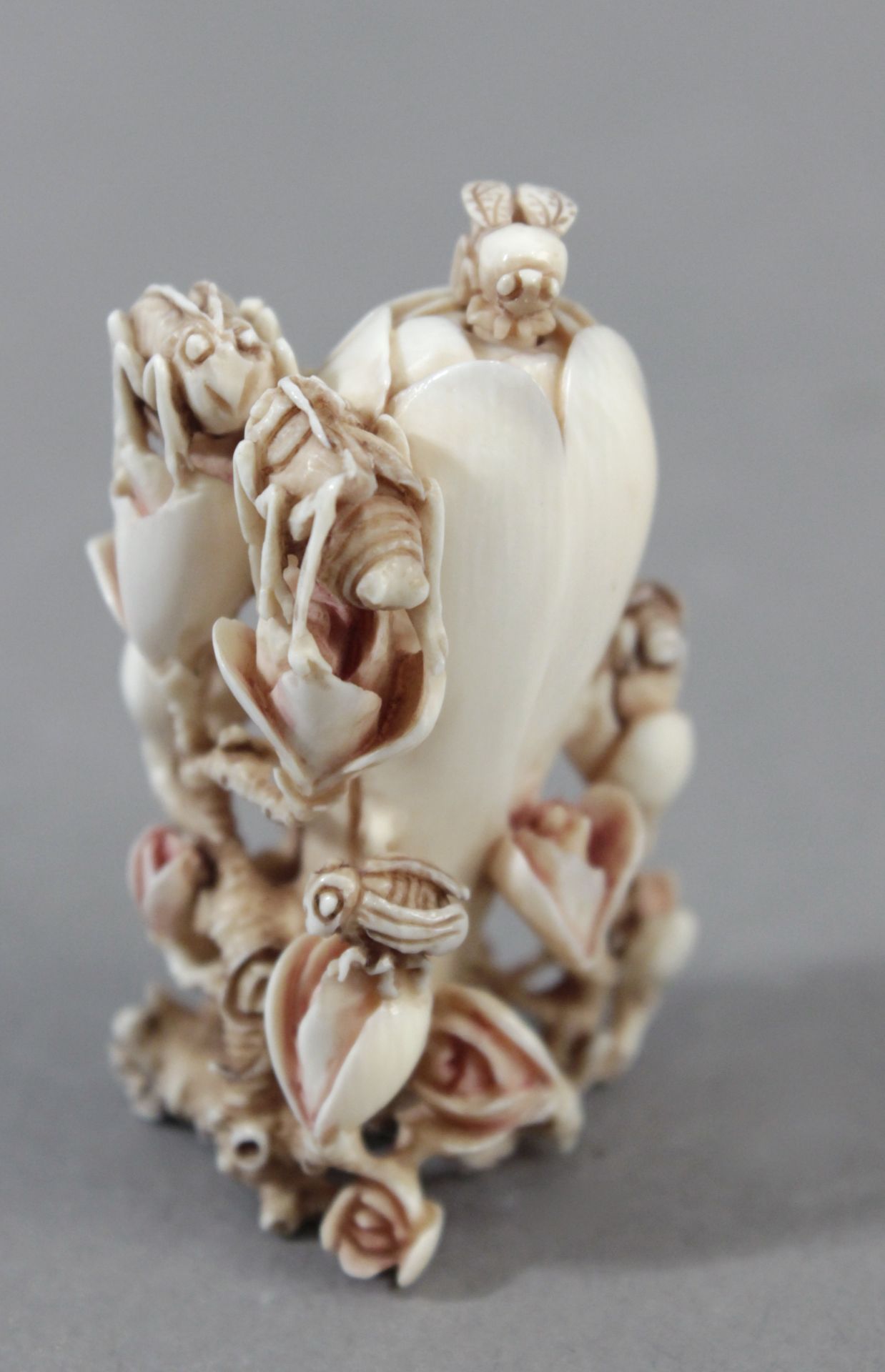 A19th century Japaneseivory snuff bottle from Meiji period - Bild 4 aus 5