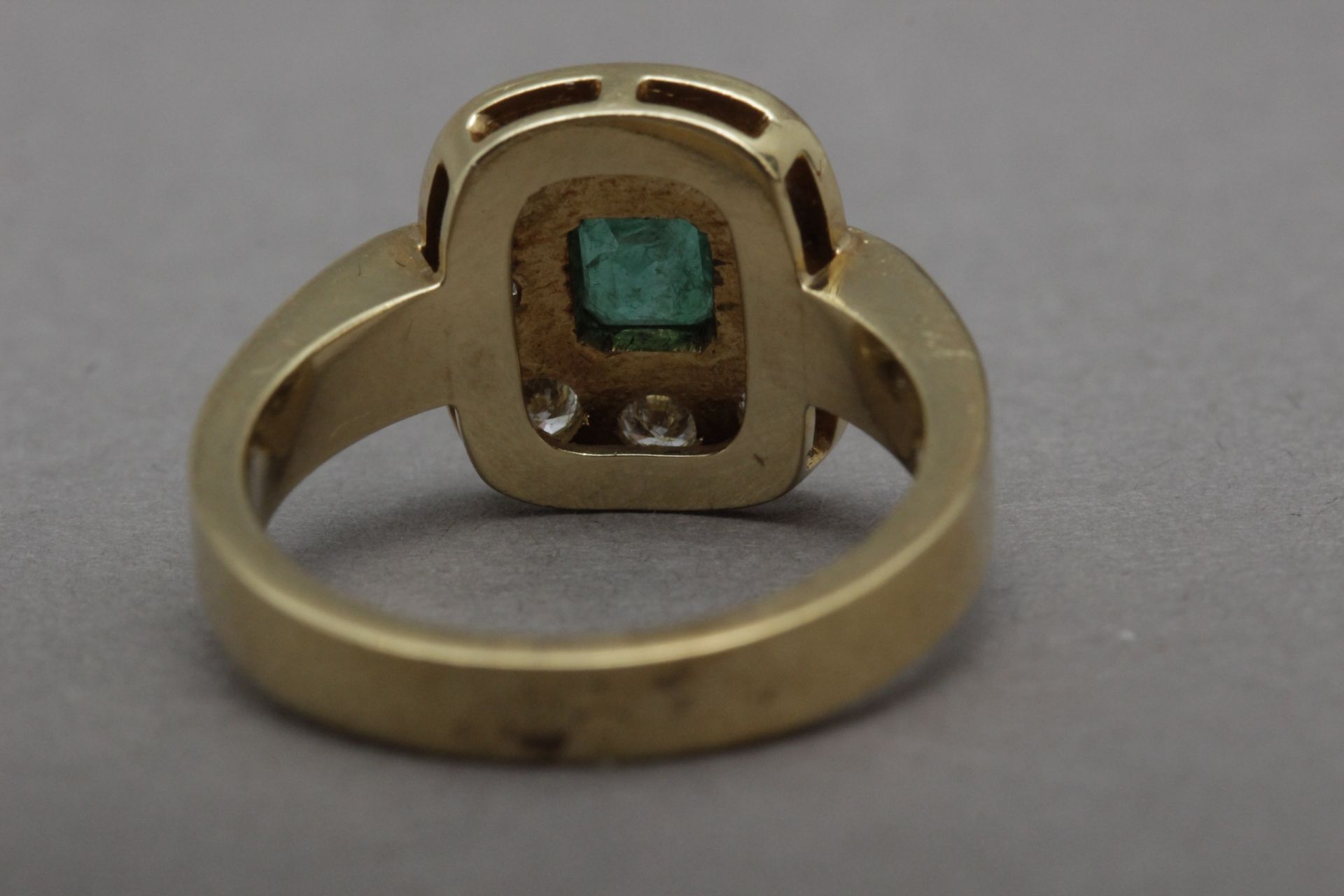 A cluster ring - Image 4 of 4