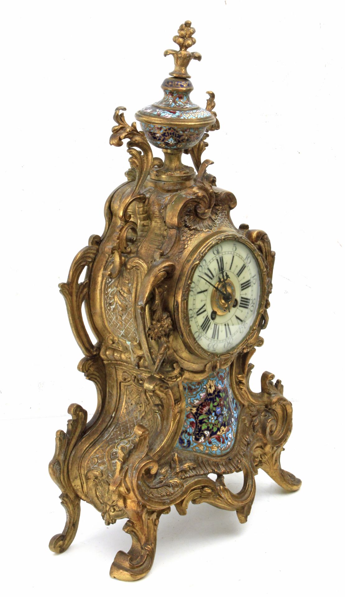 A 19th century French bronze mantel clock grnished with two candlelabras - Bild 5 aus 6