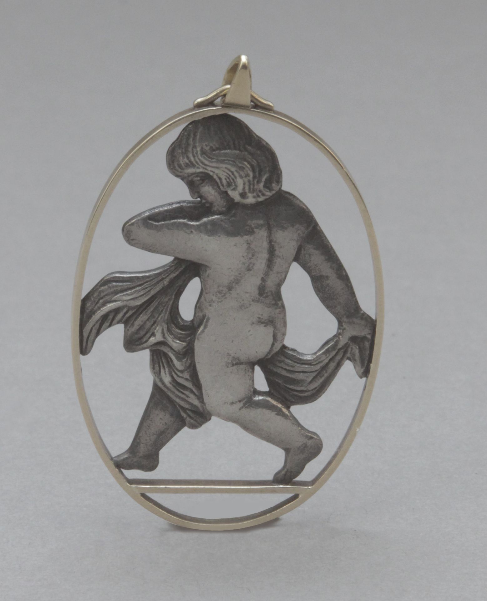 A 20th century silver and gold pendant - Image 2 of 3