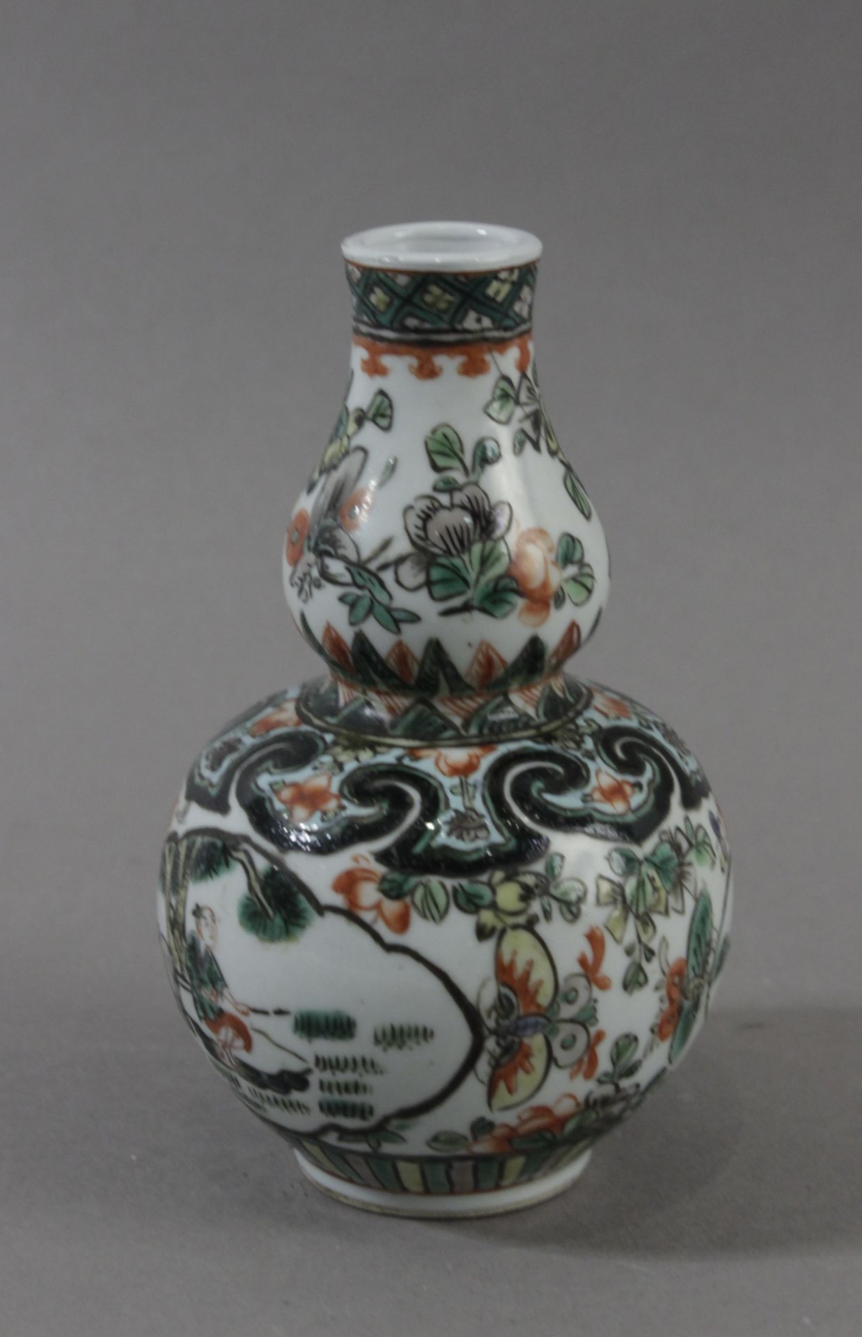 A 19th Chinese miniature vase in Famille Verte Kangxi porcelain - Image 3 of 6