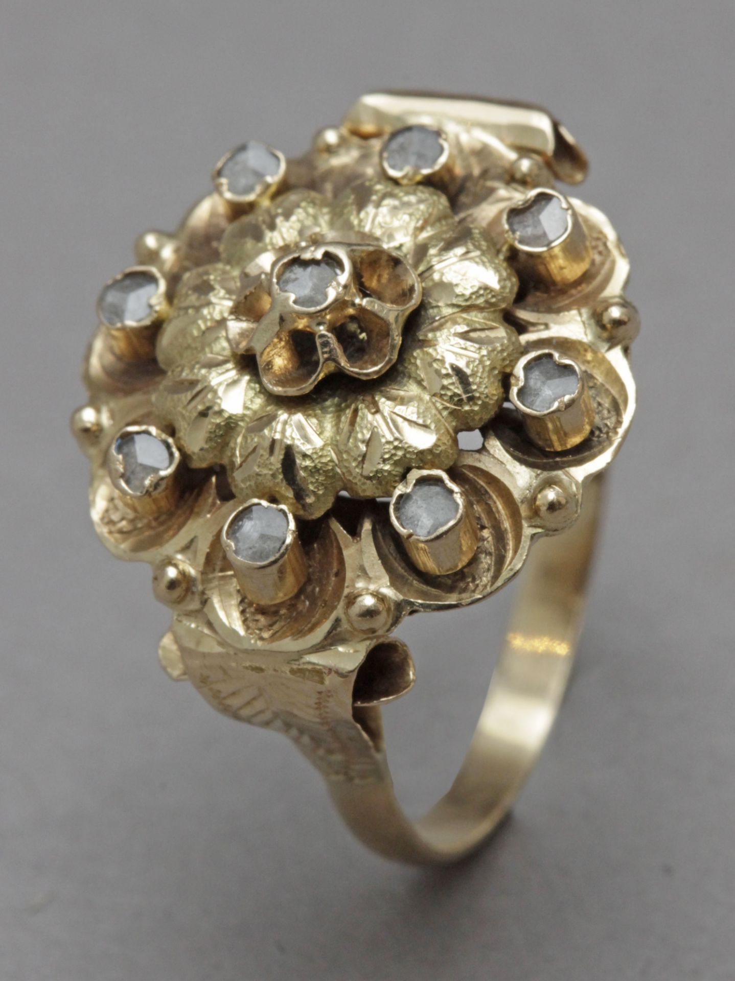 A 19th century rose cut diamonds cluster ring - Image 2 of 4