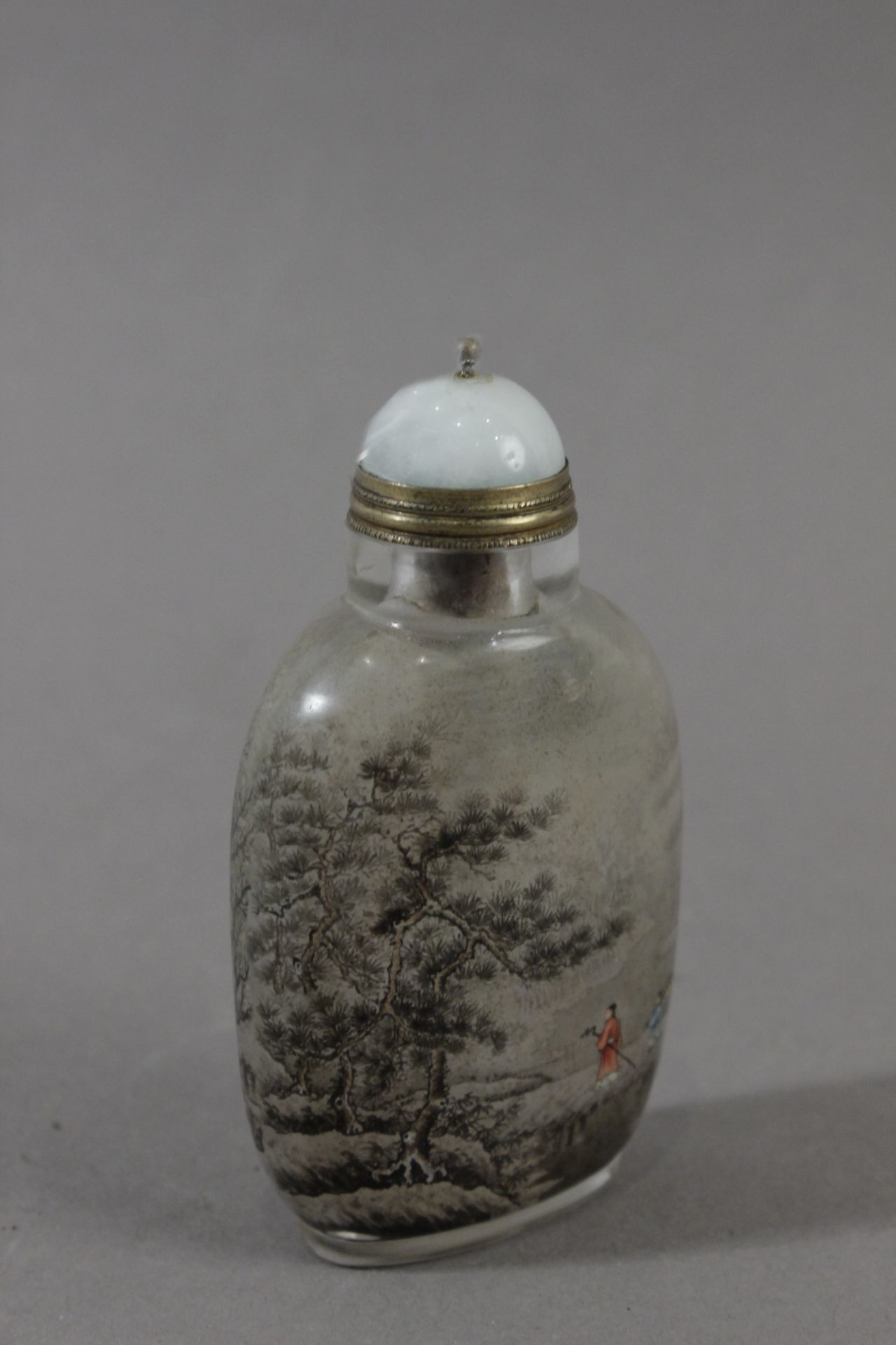 A 20th century Chinese snuff bottle from Republic period