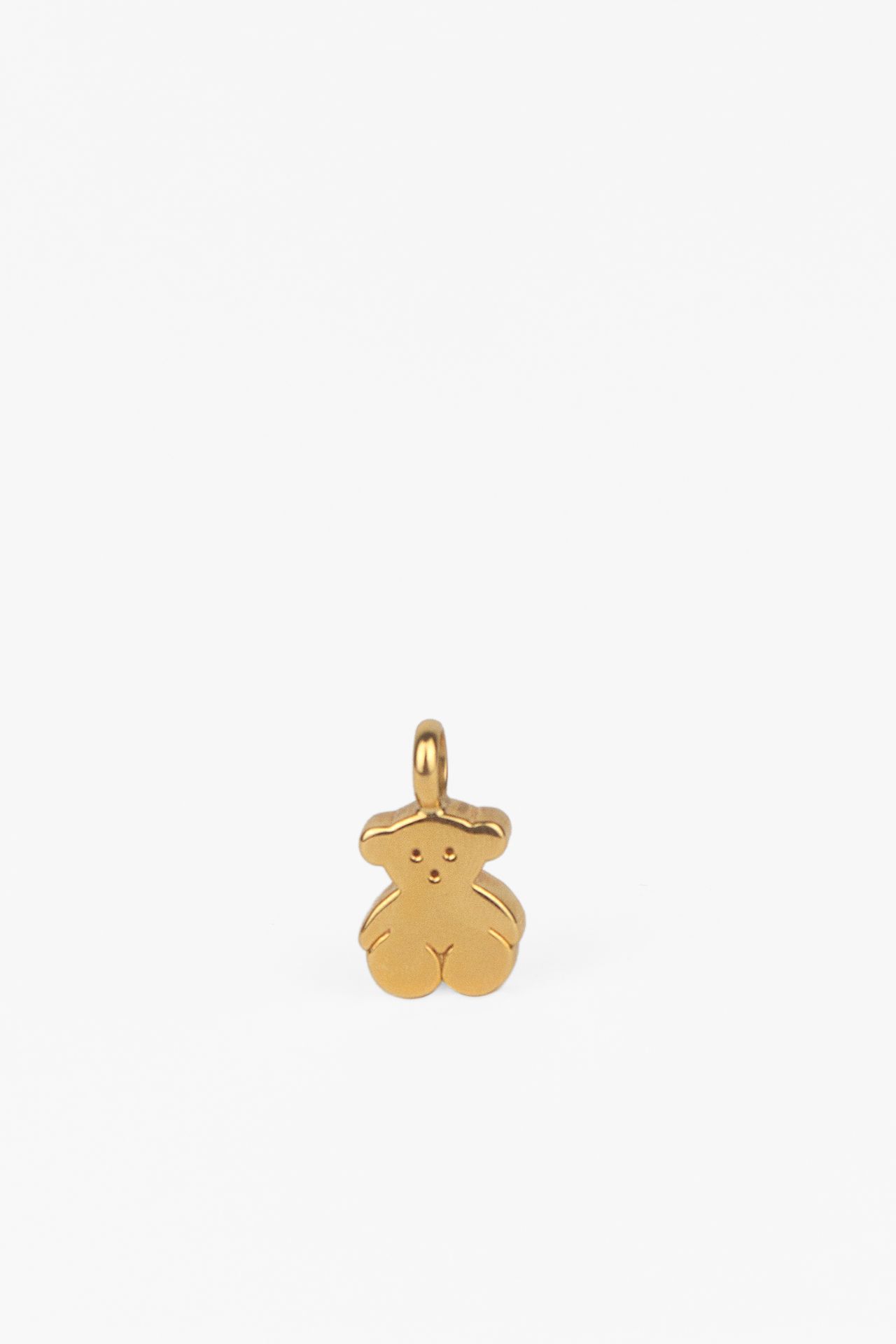 Tous. An 18k. yellow gold bear pendant