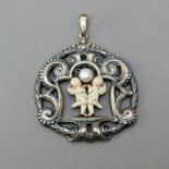 Ramon Sunyer Clarà. A silver and gold pendant