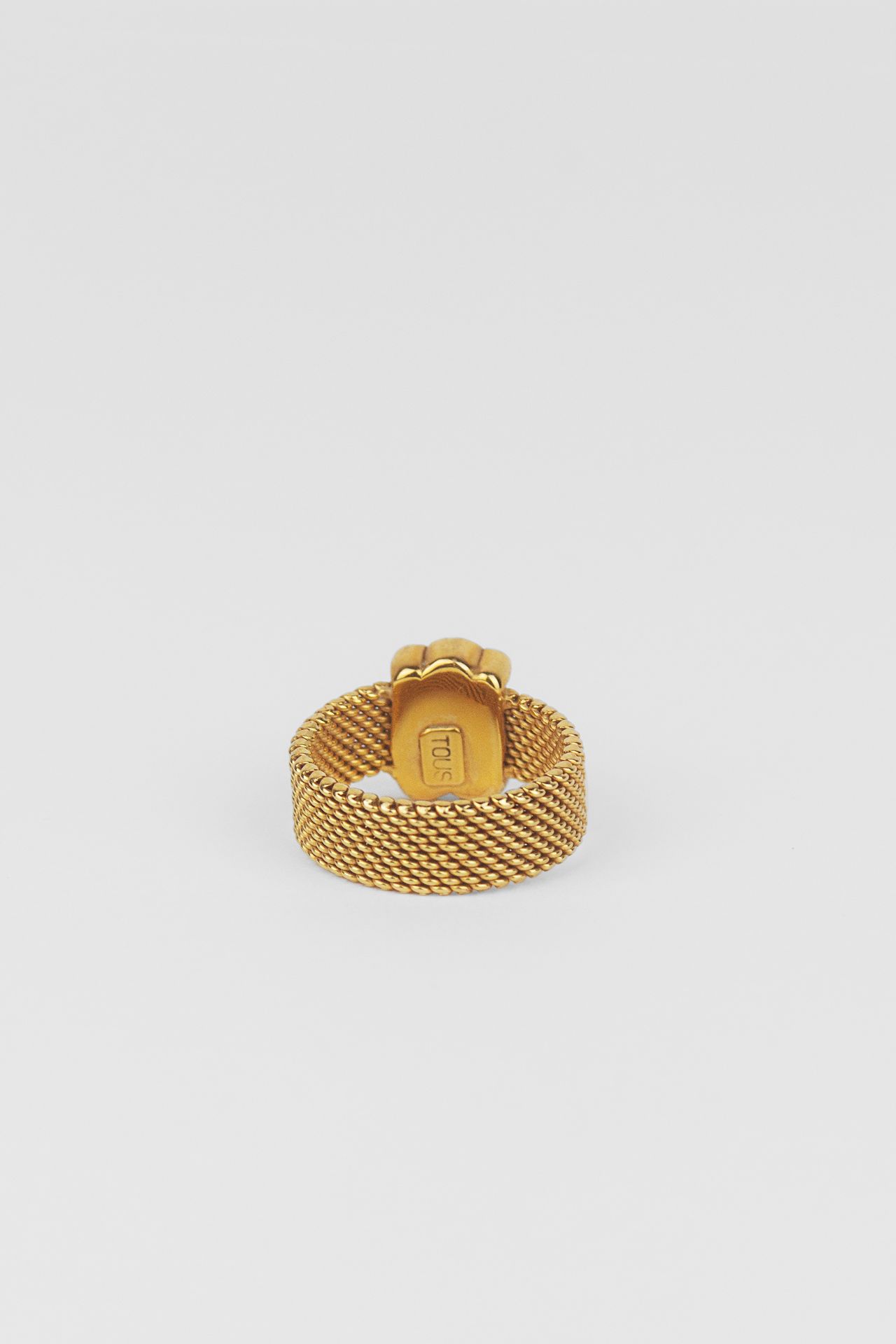 Tous. Mesh. An 18 k. yellow gold ring - Image 2 of 2