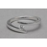 A 0,15 ct. brilliant cut diamond solitaire ring