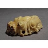 An early 20th century japanese netsuke from Meiji period. Signed Toyuyuki