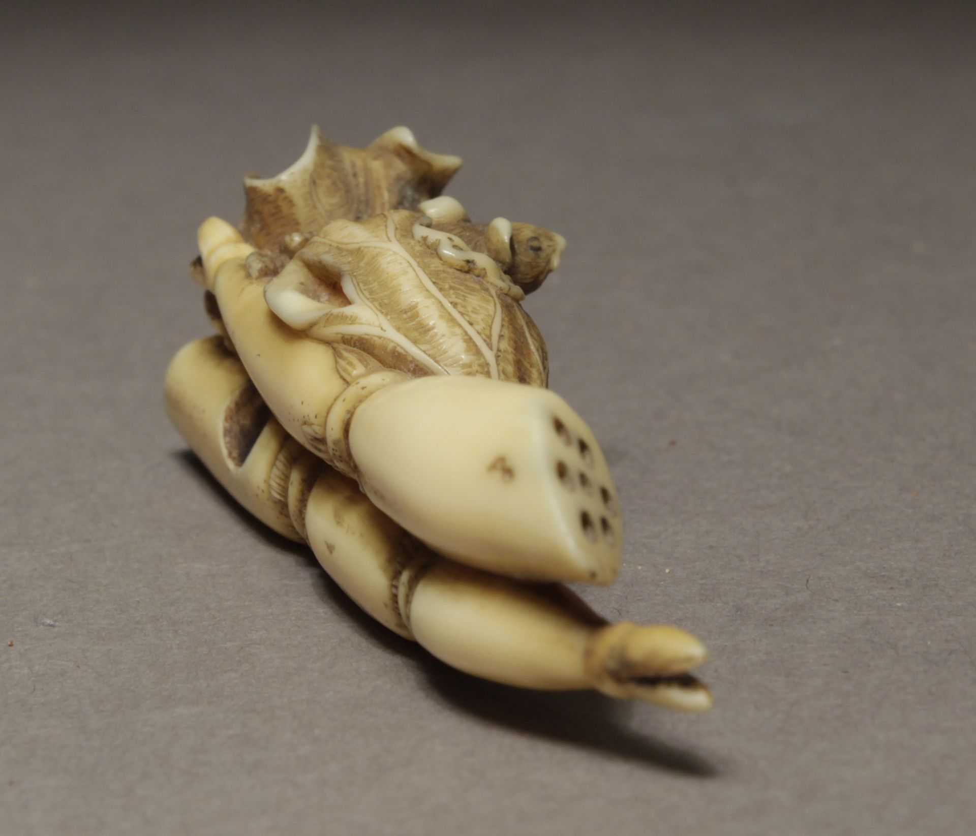 A mid 19th century Japanese netsuke from Edo period. Signed Masakazu - Image 5 of 7