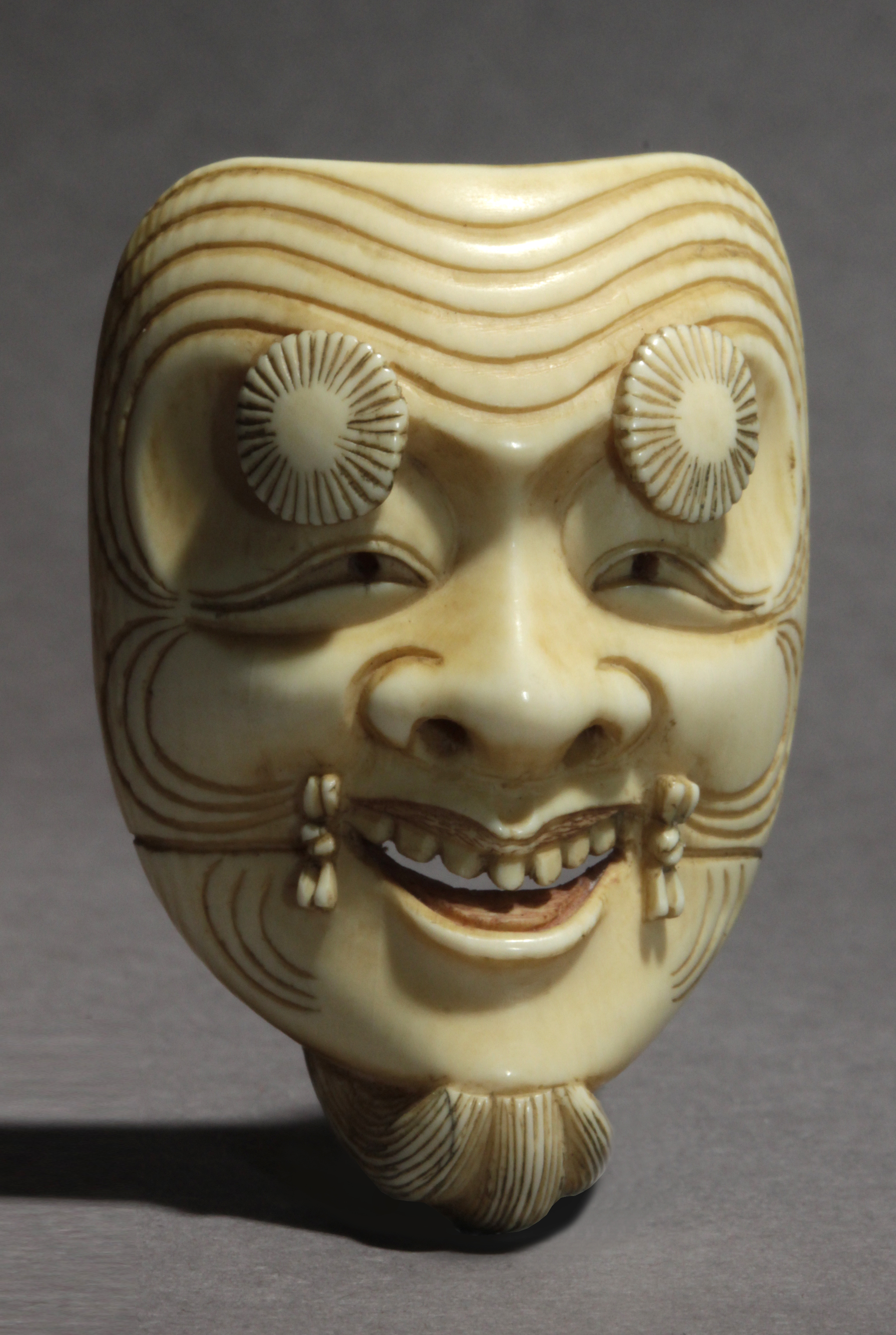 A late 19th century Japanese netsuke from Meiji period, Signed - Image 2 of 12