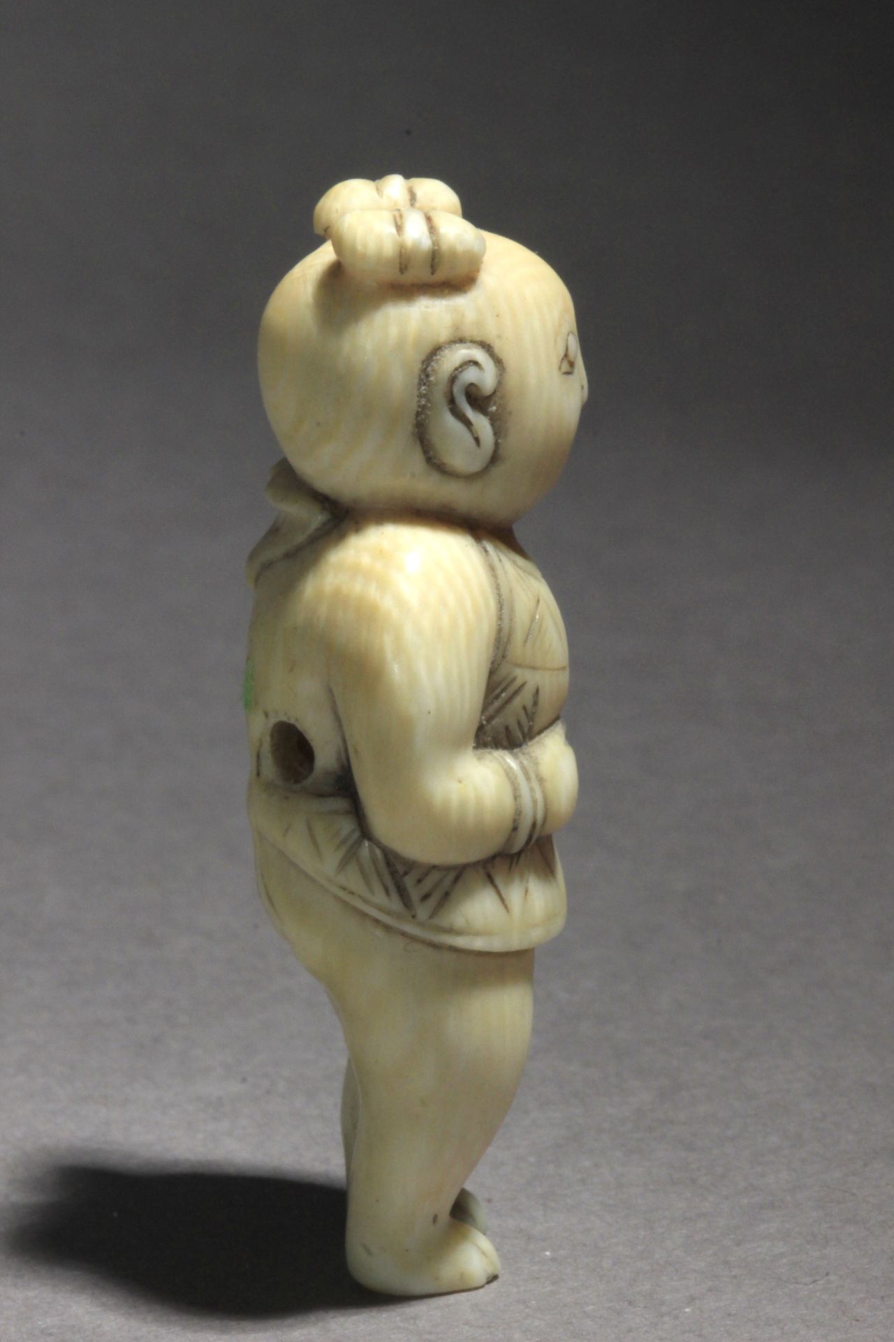 An early 19th century Japanese netsuke from Edo period - Bild 4 aus 6