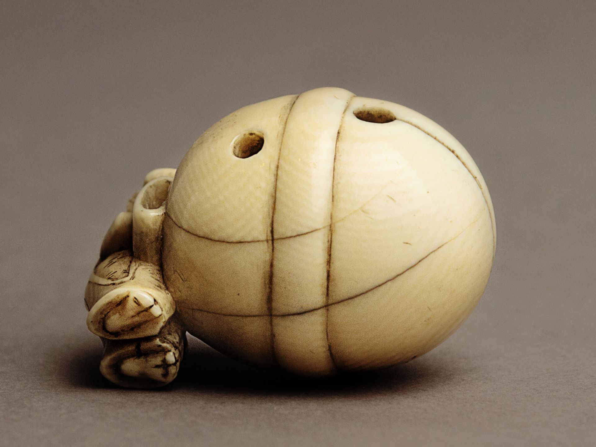 A 19th century Japanese netsuke - Bild 5 aus 5