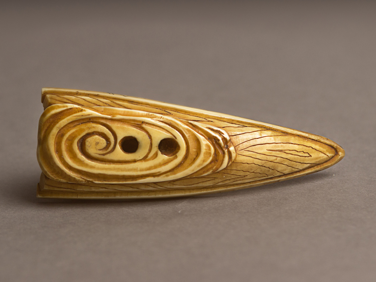 A 19th century Japanese netsuke from Meiji period - Image 5 of 5