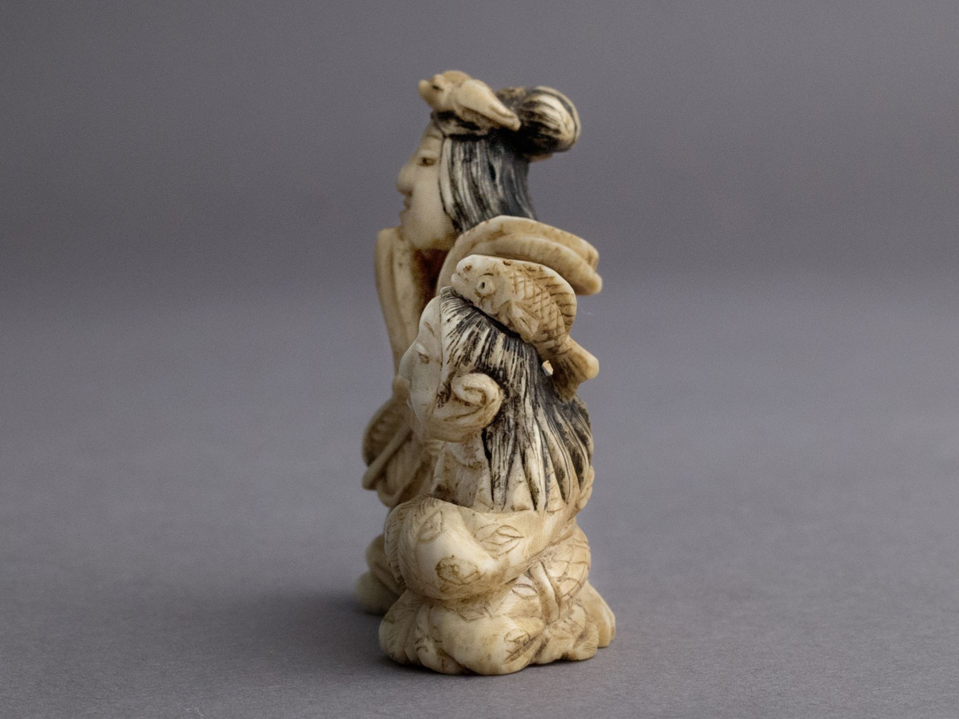 A 19th century Japanese netsuke from Meiji period - Bild 4 aus 5