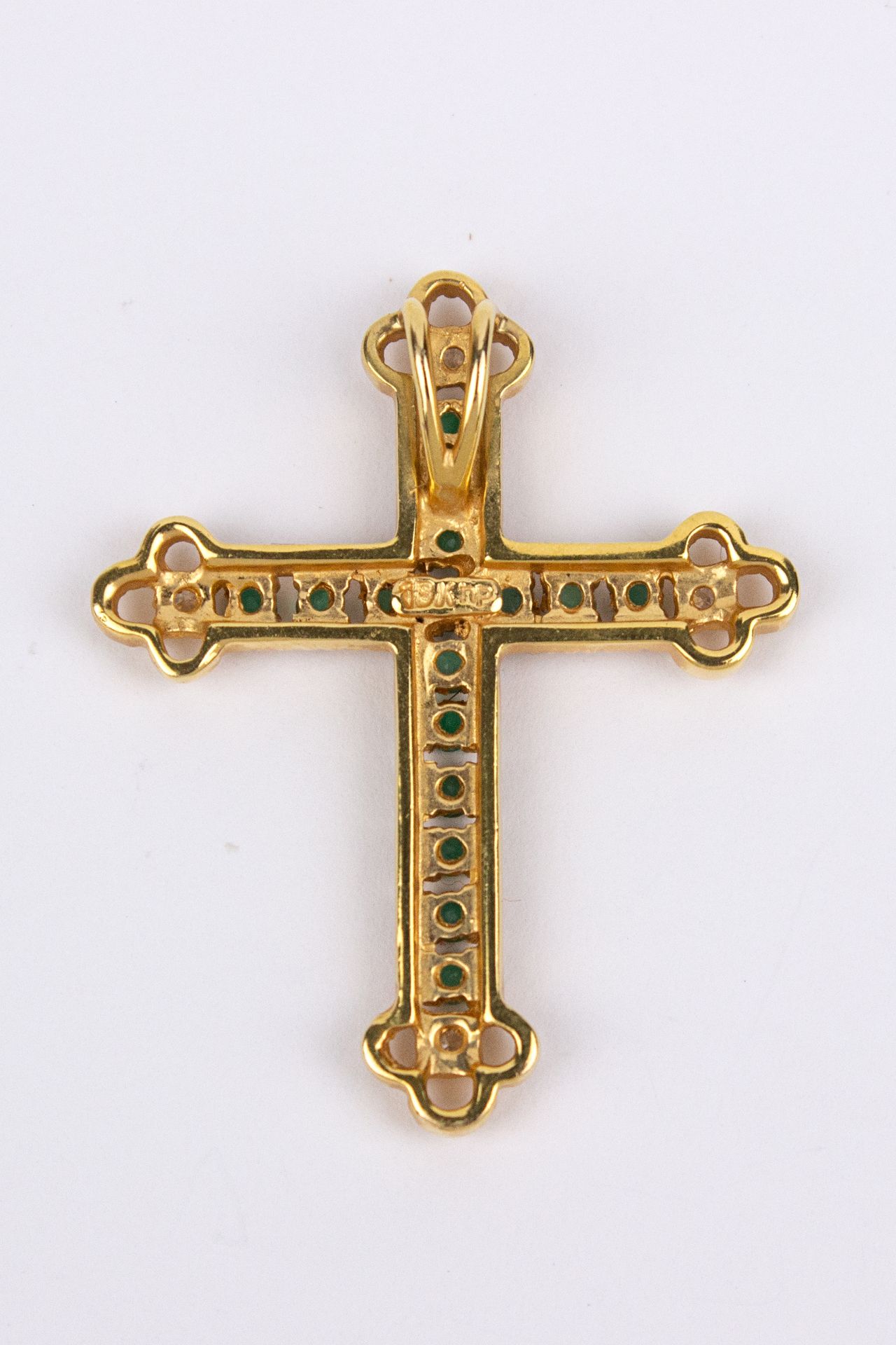 An 18k. yellow gold, brilliant cut diamonds and emeralds pendant cross - Image 2 of 2