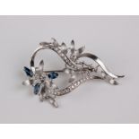 An 18k. white gold, sapphires and diamonds pendant brooch