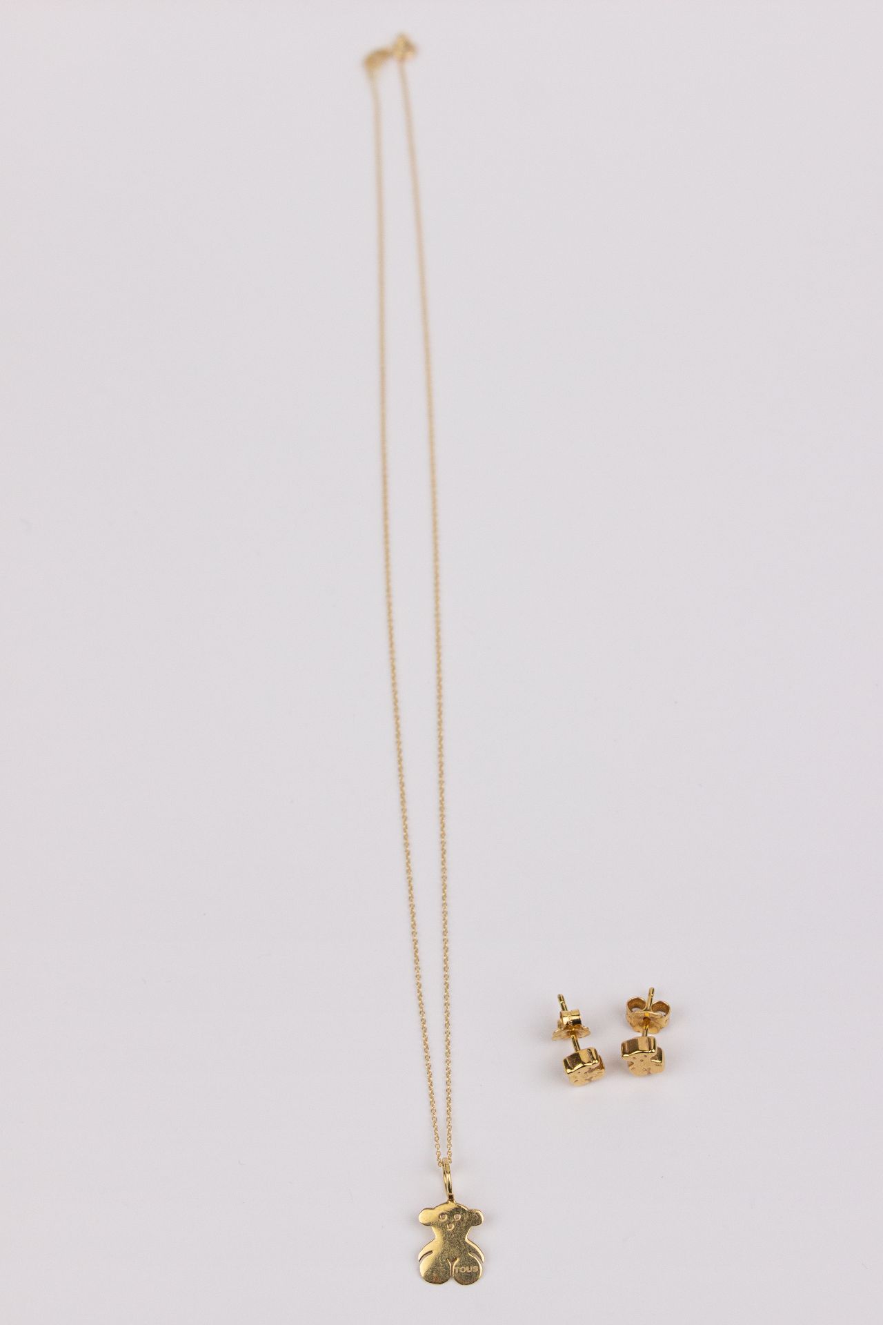 Tous. Set of 18k. yellow gold pendant and earrings - Image 2 of 2