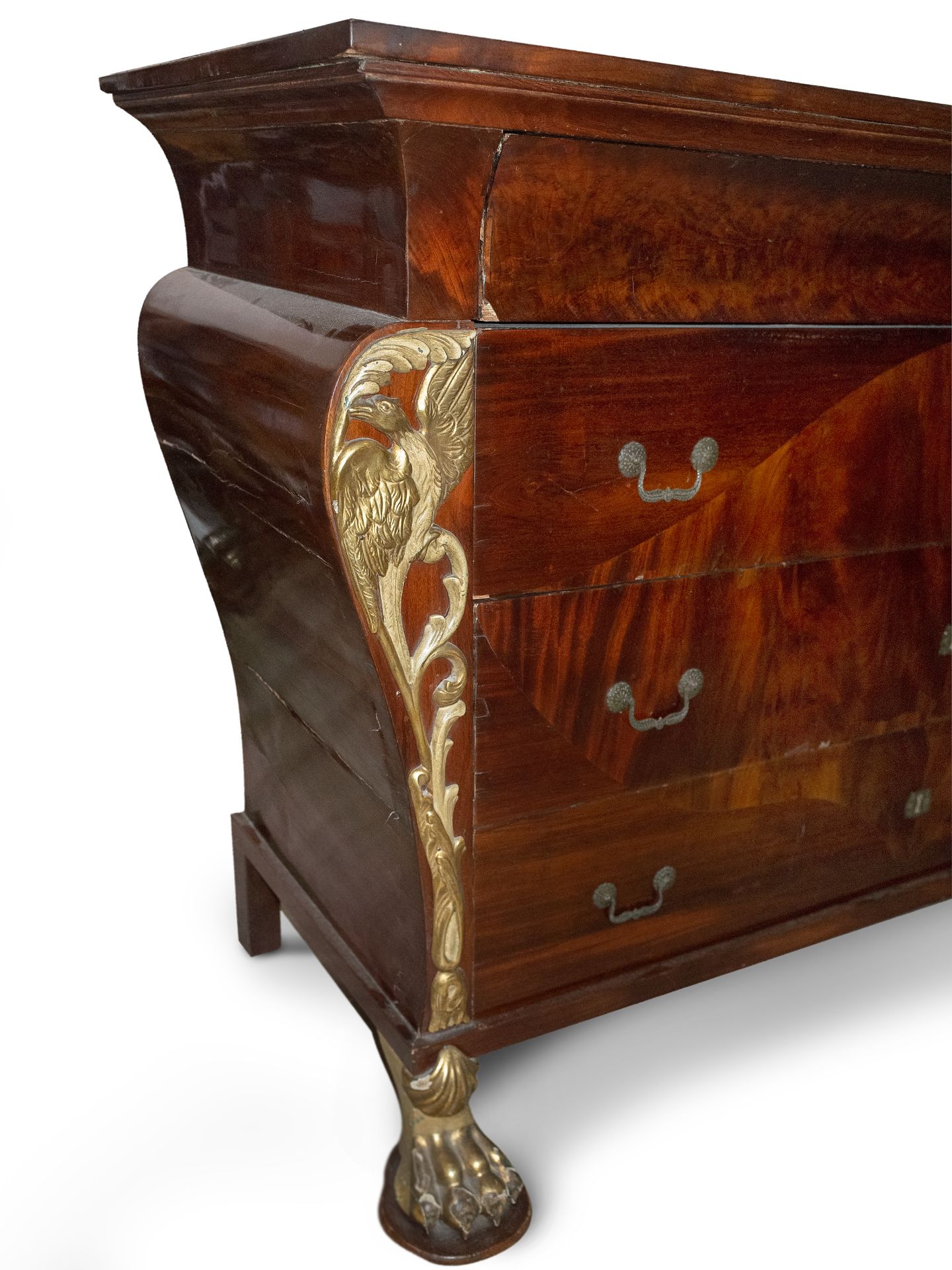 A Spanish Fernandino period mahogany chest of drawers circa 1800-1830 - Image 2 of 4