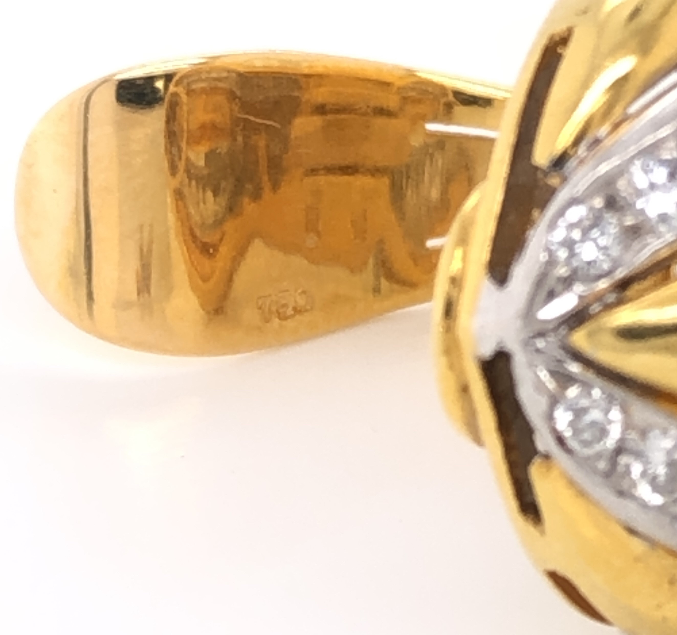 Gold & Diamond Earrings - Image 3 of 4