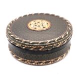 Round T'Shell Snuff Box