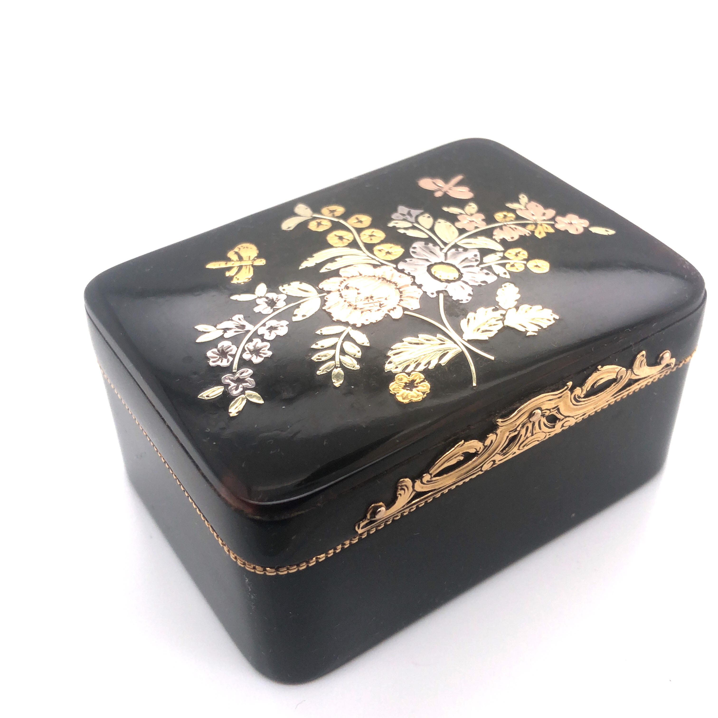 T'shell Gold Mounted Snuff Box - Image 2 of 5