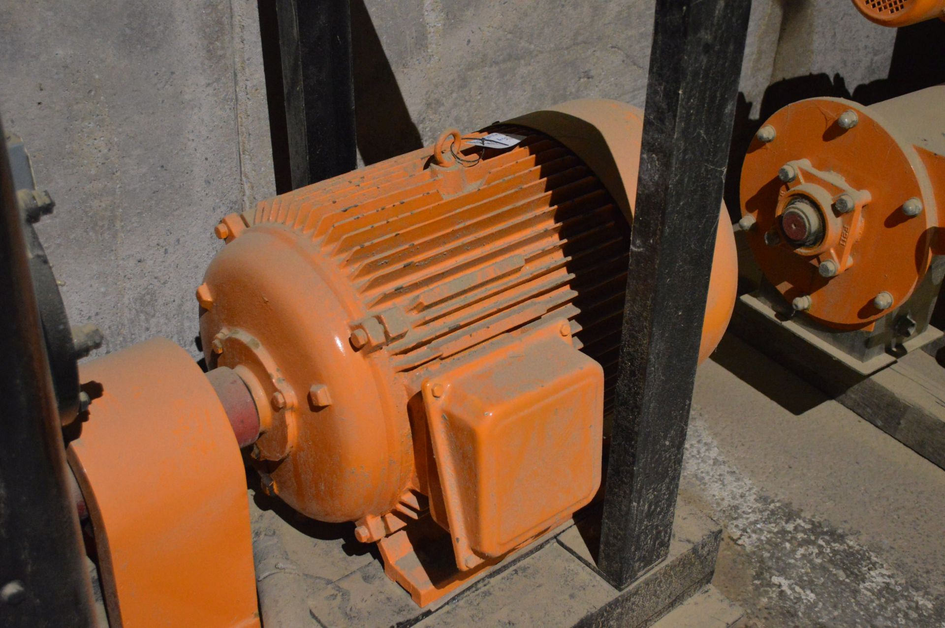 PELLETING PRESS, understood to be unused, 55kW, fitted die, with stainless steel pellet chamber, - Image 4 of 8