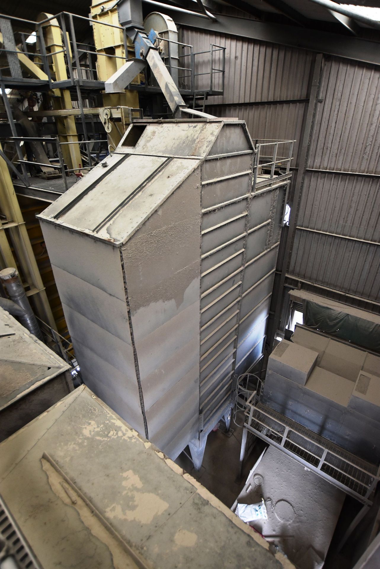 Law Denis GALVANISED STEEL CASED OIL FIRED GRAIN DRYER, understood to have capacity of 18 tonnes/ hr - Image 12 of 13