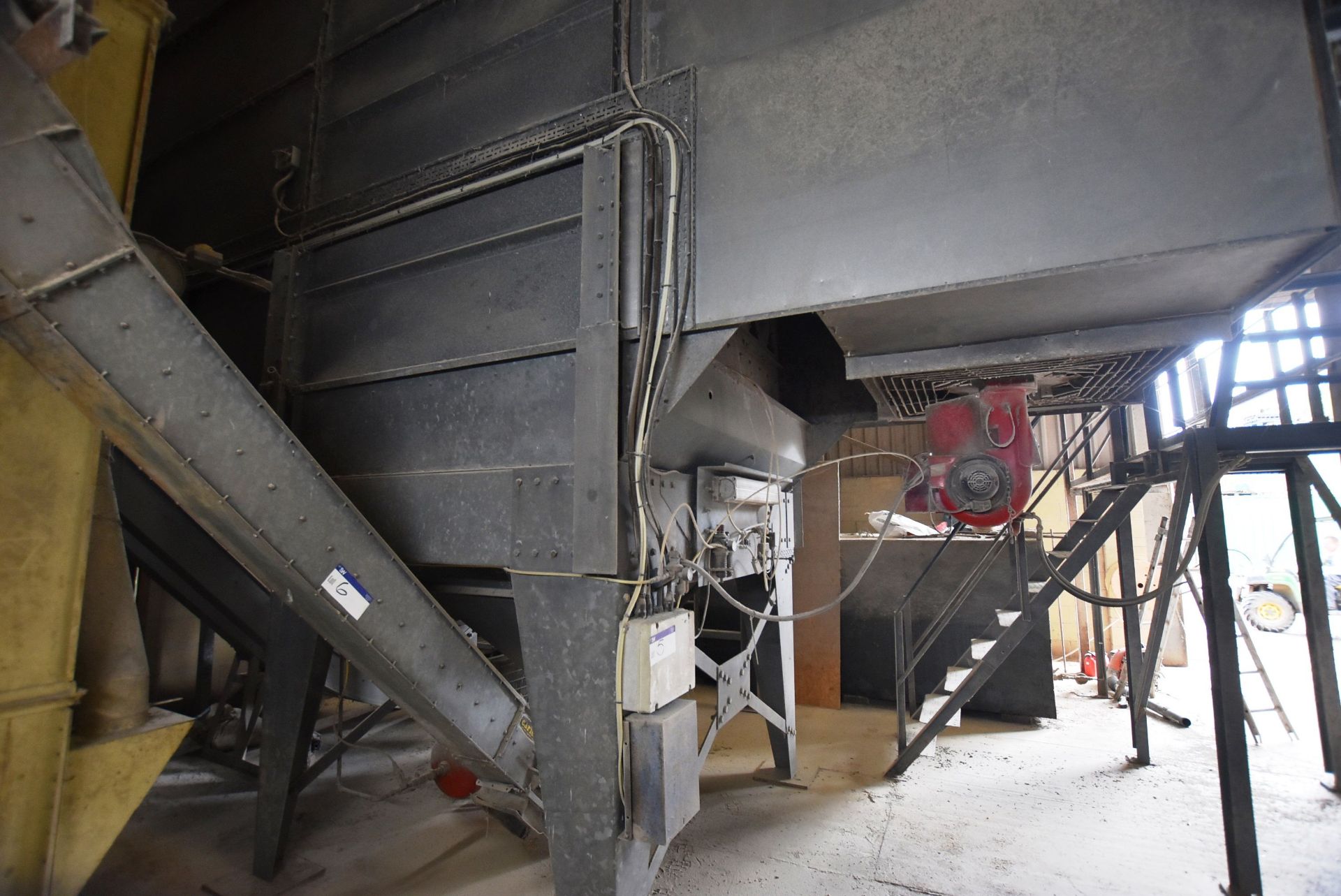 Law Denis GALVANISED STEEL CASED OIL FIRED GRAIN DRYER, understood to have capacity of 18 tonnes/ hr - Image 9 of 13