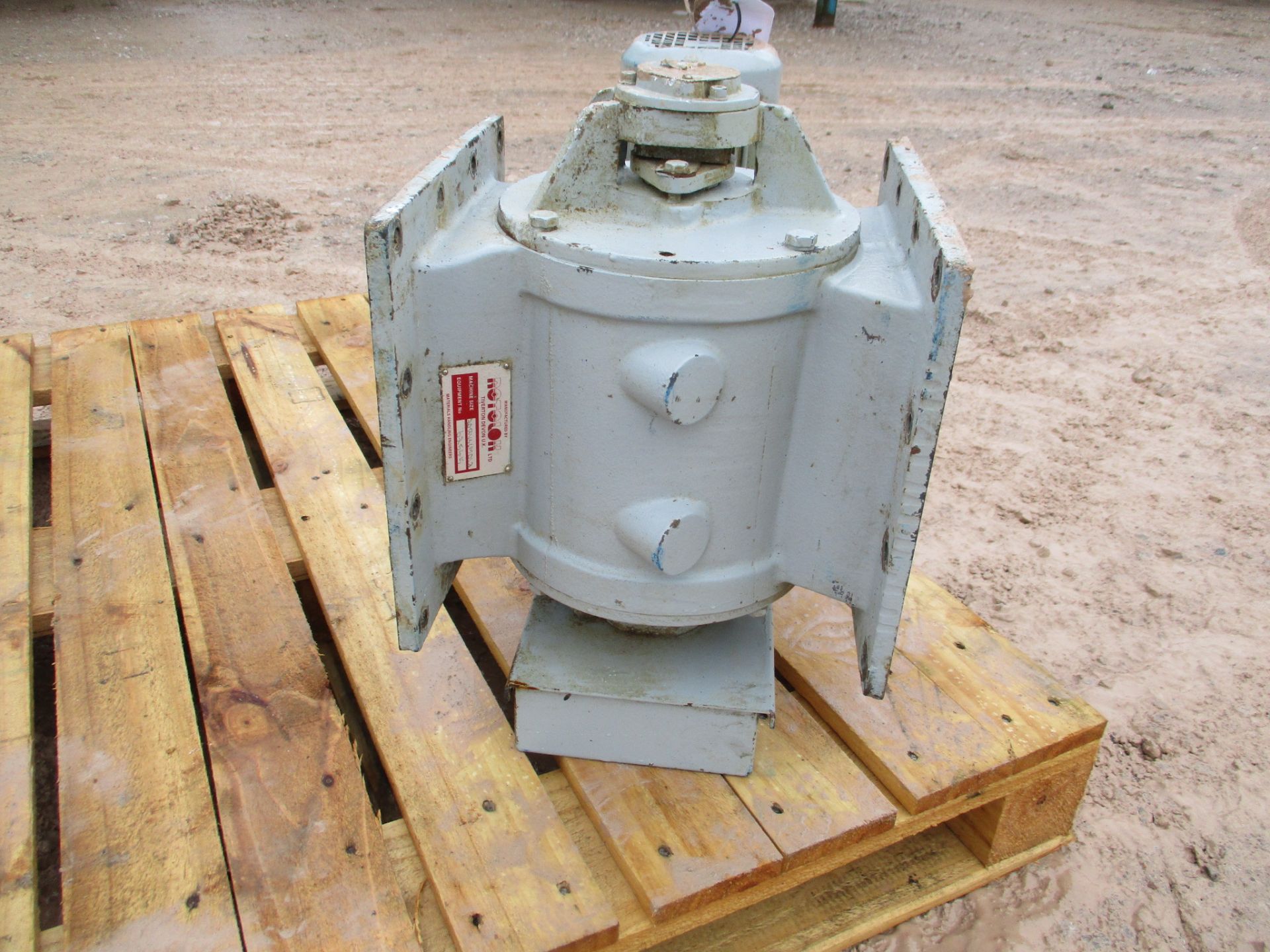 Rotolock 20RNSCM02 Rotary Valve, with motors, loading free of charge – yes, item located in Leyland, - Image 2 of 7