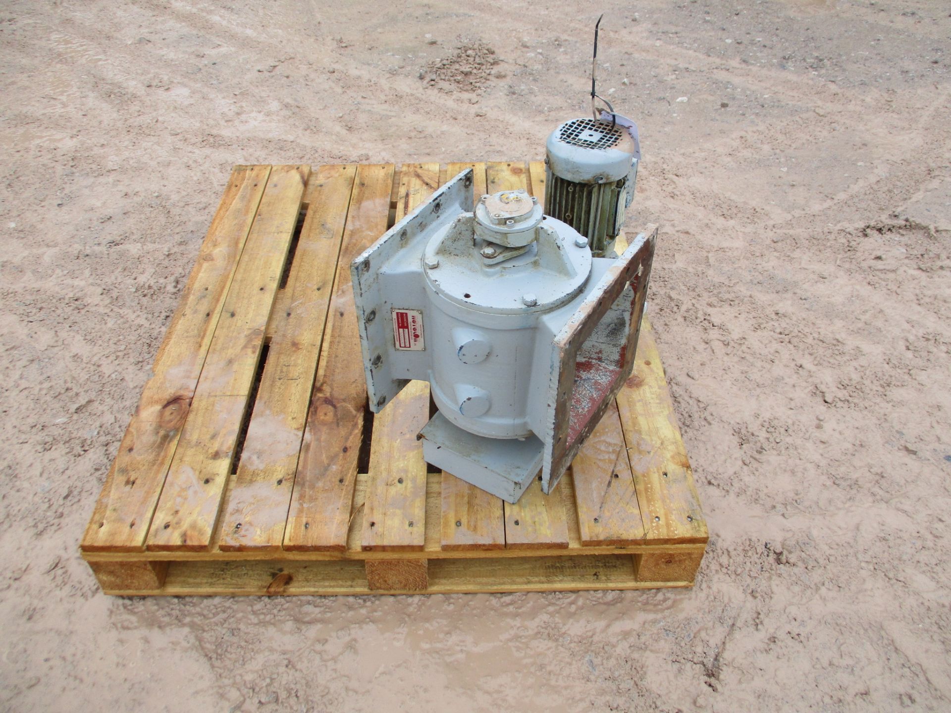 Rotolock 20RNSCM02 Rotary Valve, with motors, loading free of charge – yes, item located in Leyland, - Image 5 of 7