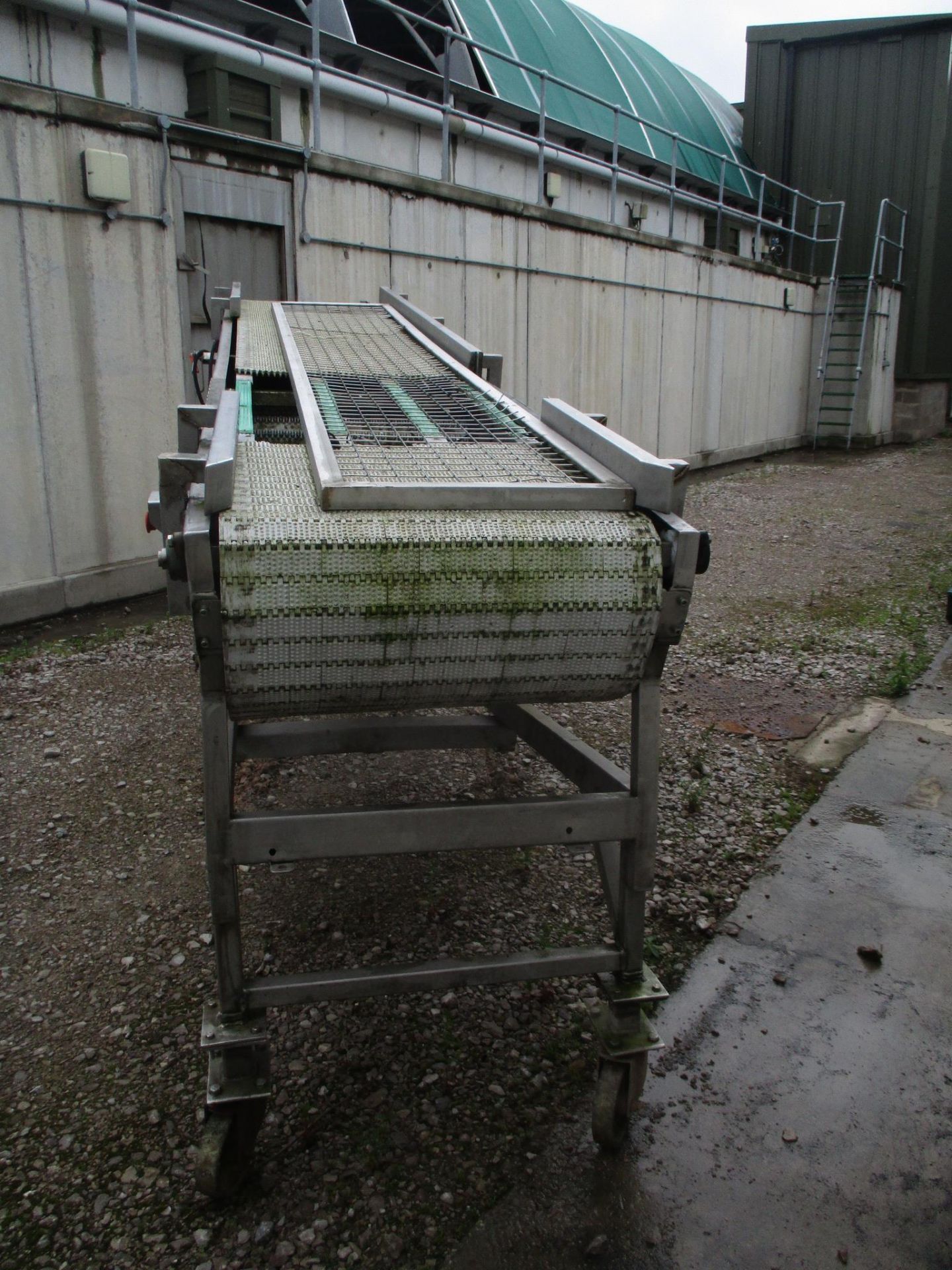 Belt Conveyor, approx. 171cm x 395cm x 89cm (understood to be for spares/ repairs), loading free - Image 4 of 6