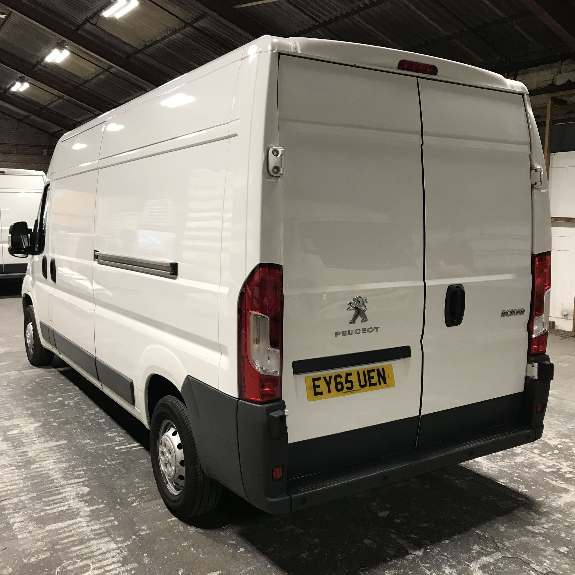 Peugeot Boxer 335 L3 2.2 HDi H2 Professional Van 1 - Image 4 of 9