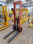 2000kg Hand Hydraulic Manual Stacker, serial no. 9