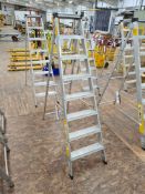 Youngman Eight Rise Alloy Stepladder