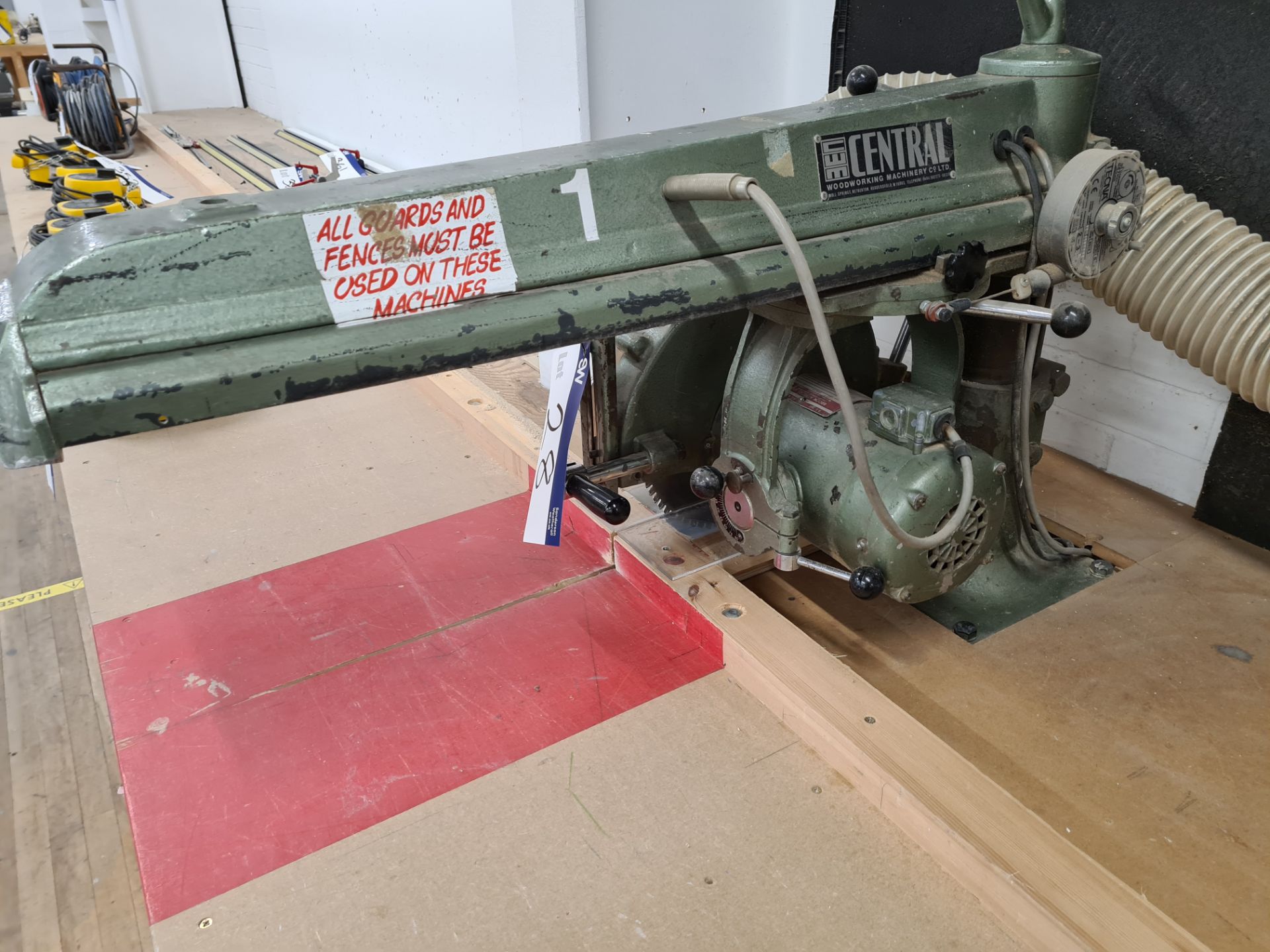 Multico MODEL C2/3 RADIAL ARM CROSS CUT SAW, 440V - Image 3 of 4