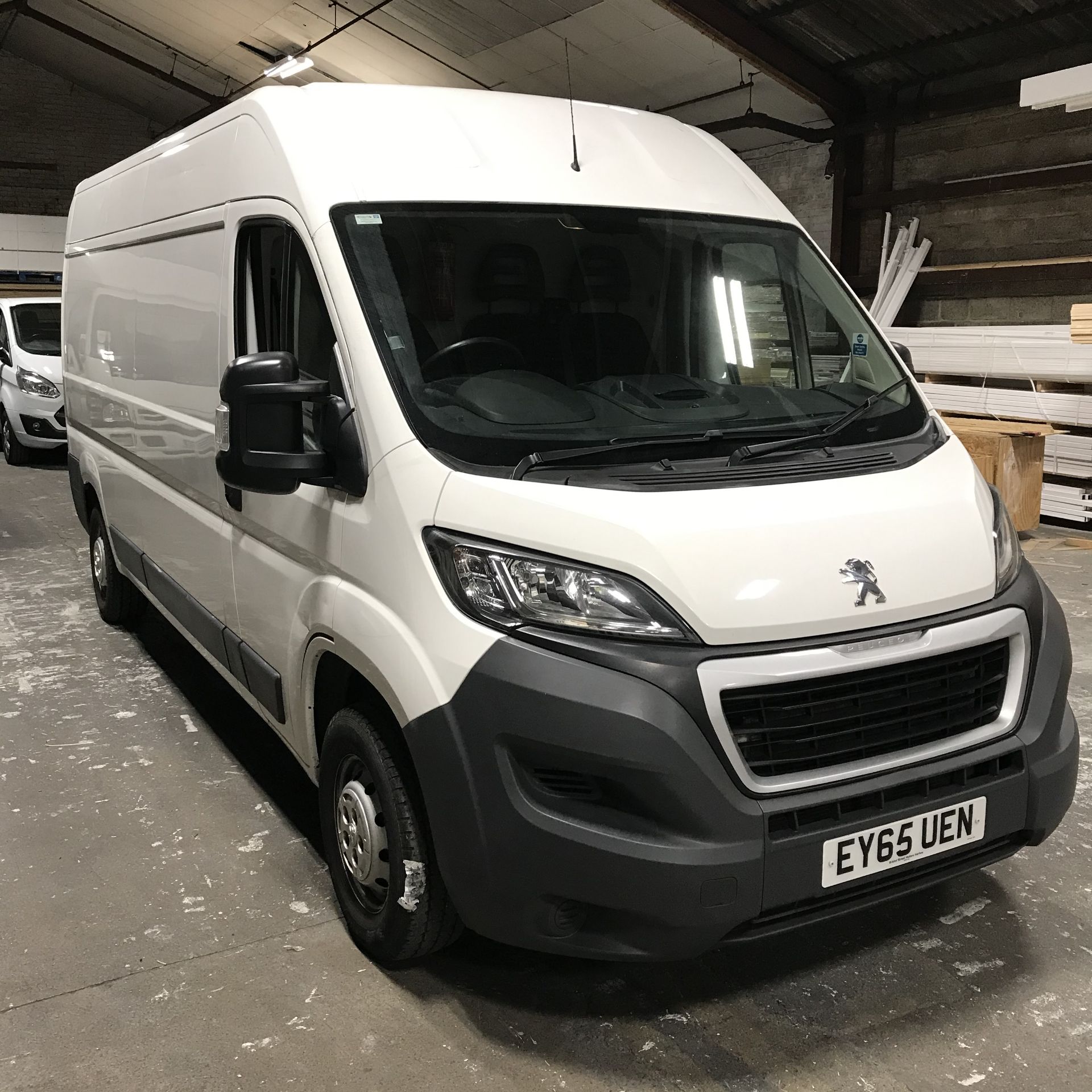 Peugeot Boxer 335 L3 2.2 HDi H2 Professional Van 1