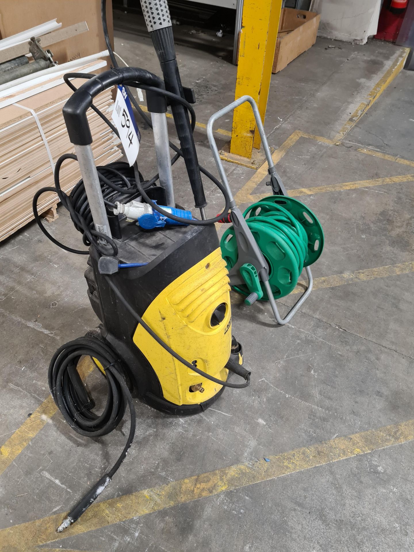 Karcher HD6/16M Pressure Washer, 240V, with hose r - Image 2 of 2