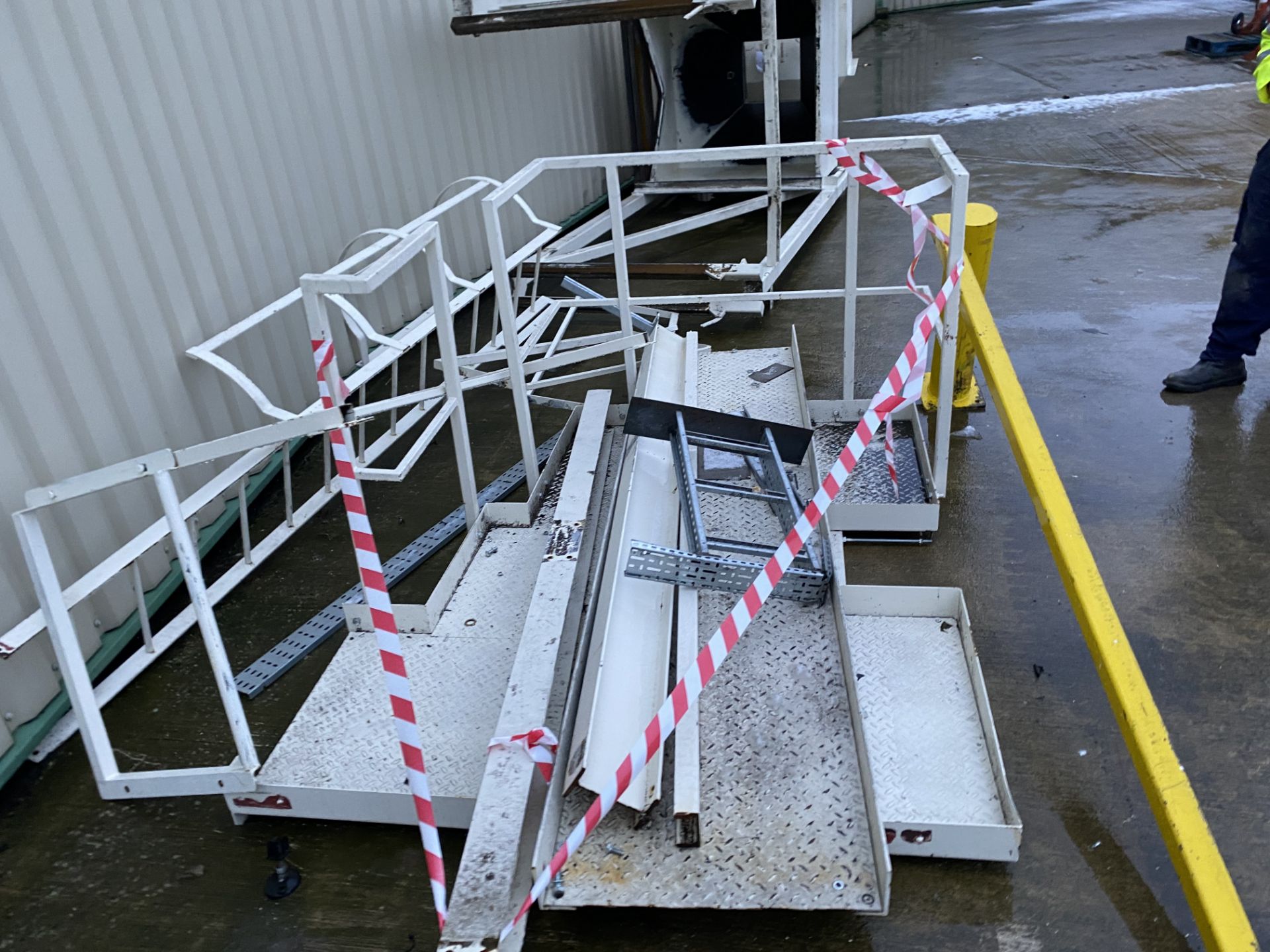 Steel Supports, Platforms & Access Ladders, as set - Image 3 of 3