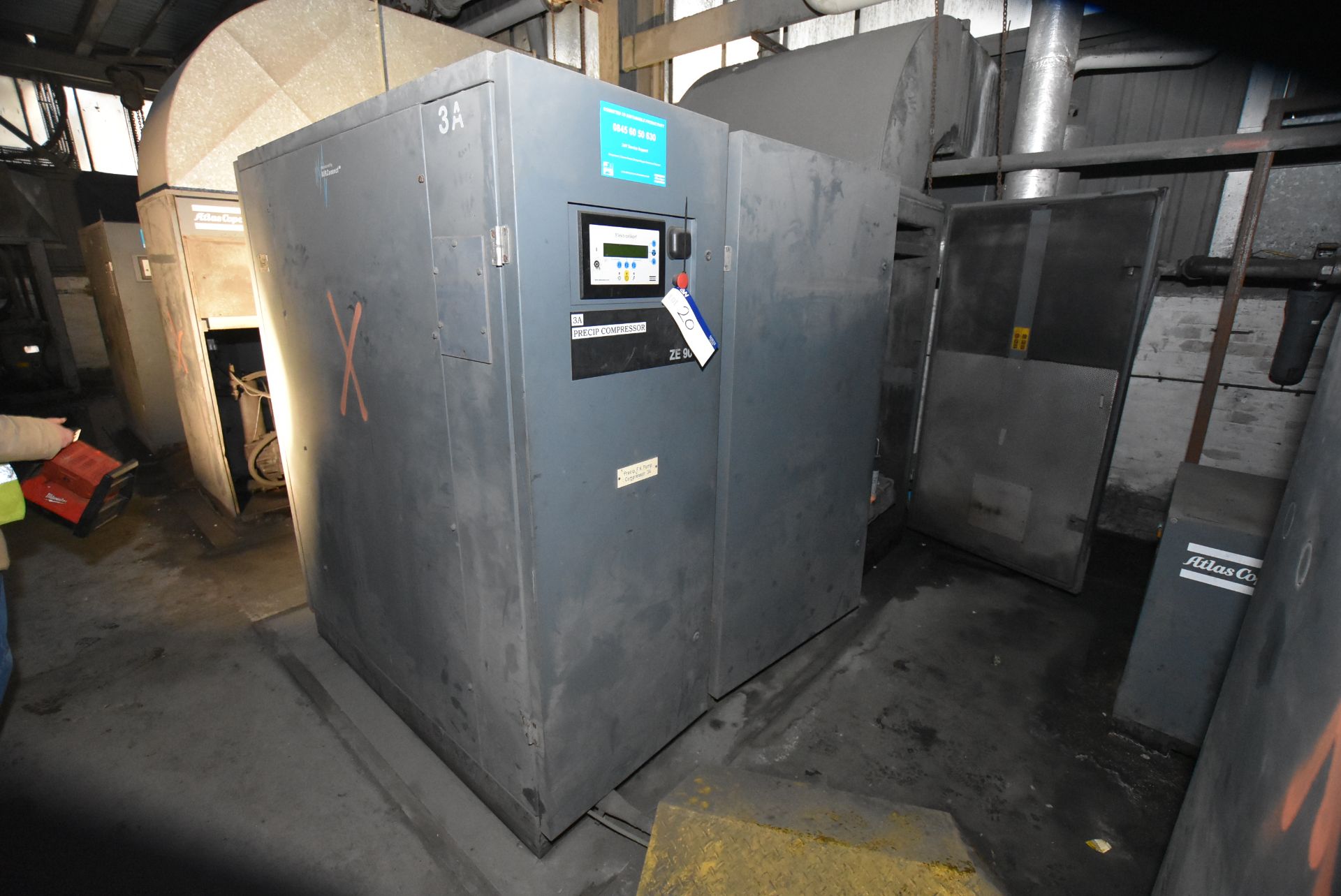 Atlas Copco ZE90 Package Air Compressor, serial no. AIF.046709, year of manufacture 1998Please