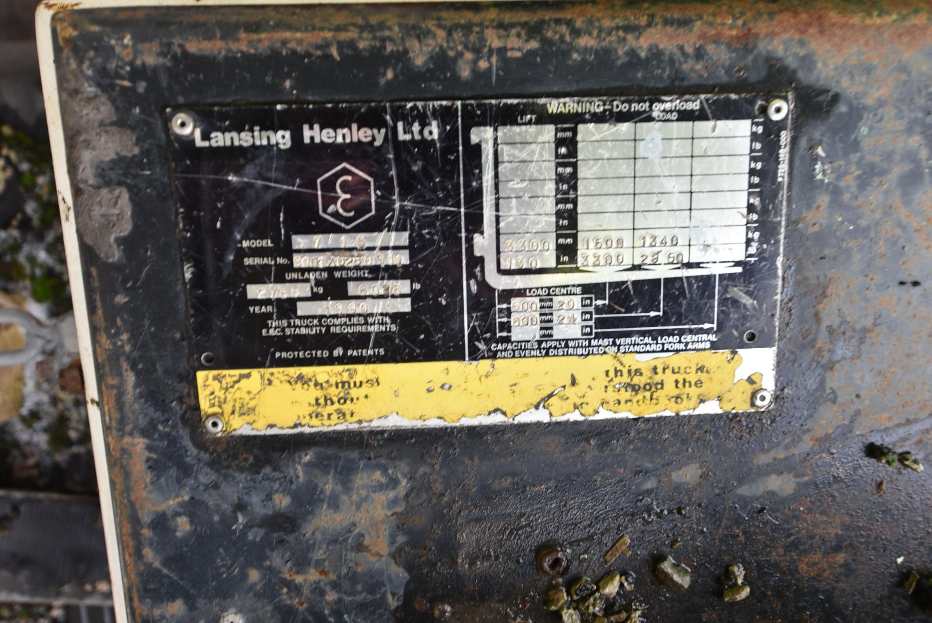 Lansing Henley 1500kg cap. .7/1.5/LPG ENGINE FORK LIFT TRUCK, serial no. 9001X02580911, year of - Image 6 of 10